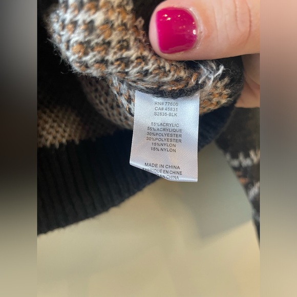 SALTWATER LUXE patterned sweater - Picture 6 of 7